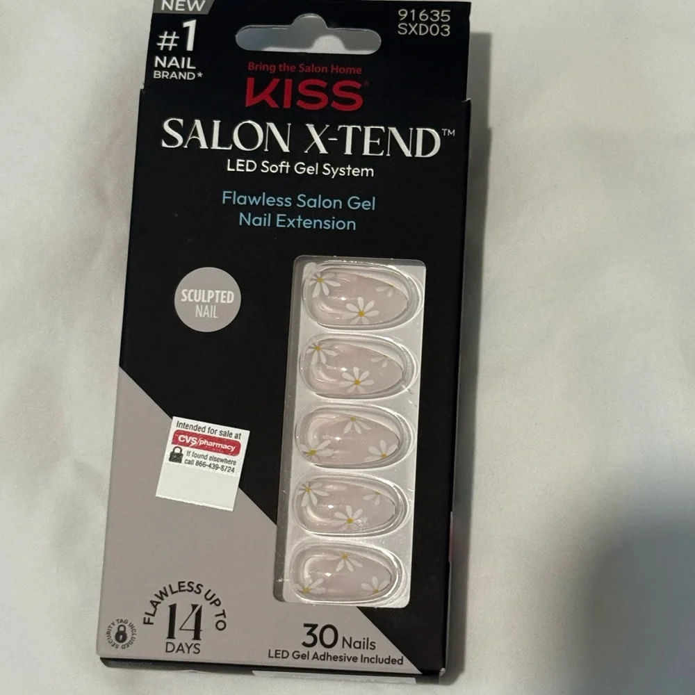 KISS Salon X-Tend LED Gel Nail Kit - Soft Pink - Picture 4 of 8